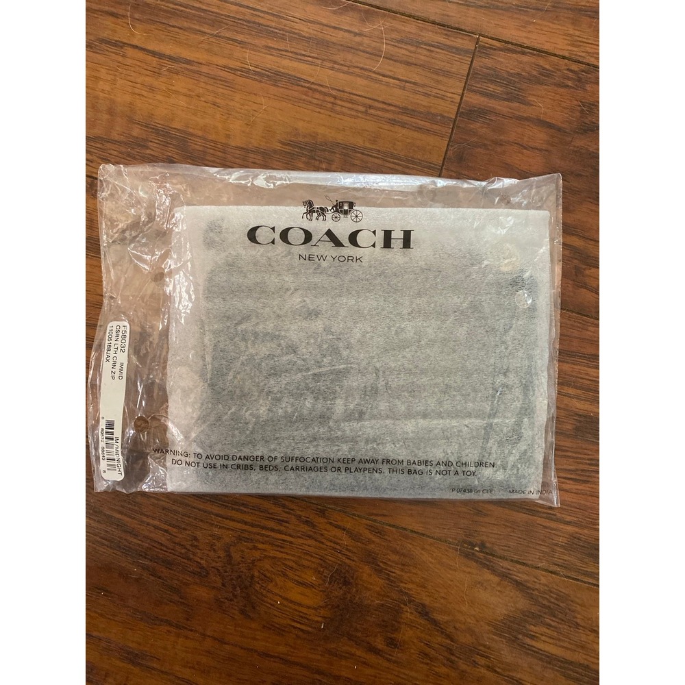 Coach Black Leather Wristlet - Picture 4 of 4